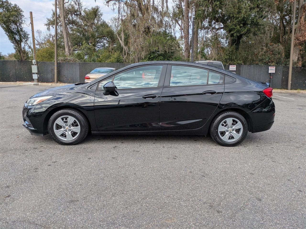 Chevrolet Cruze LS Auto 2018