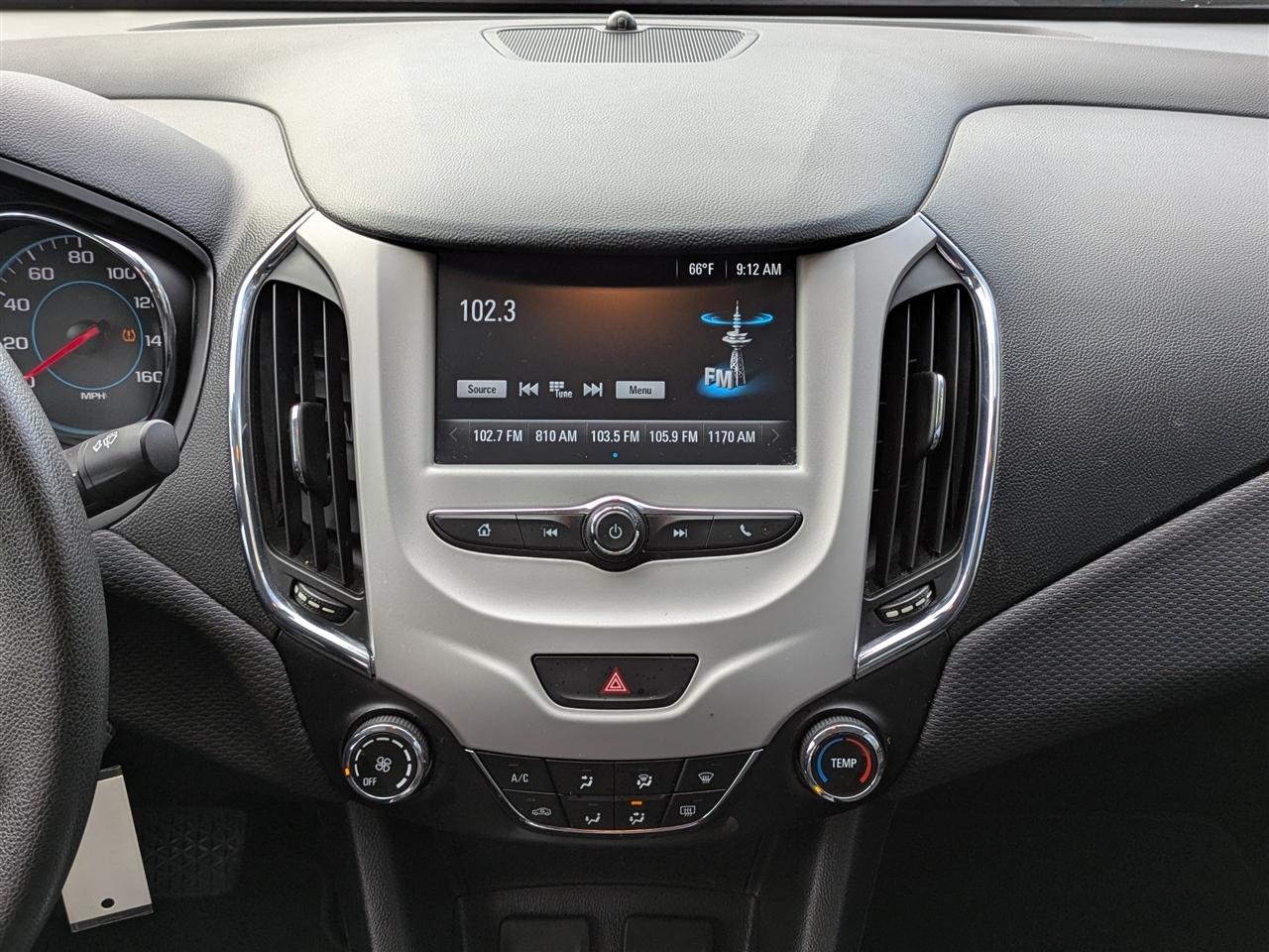 Chevrolet Cruze LS Auto 2018