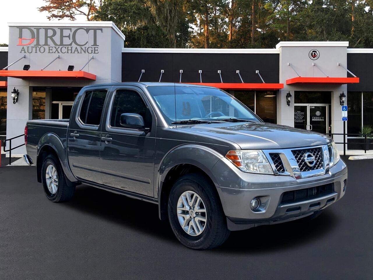 2019 Nissan Frontier S Crew Cab photo 2
