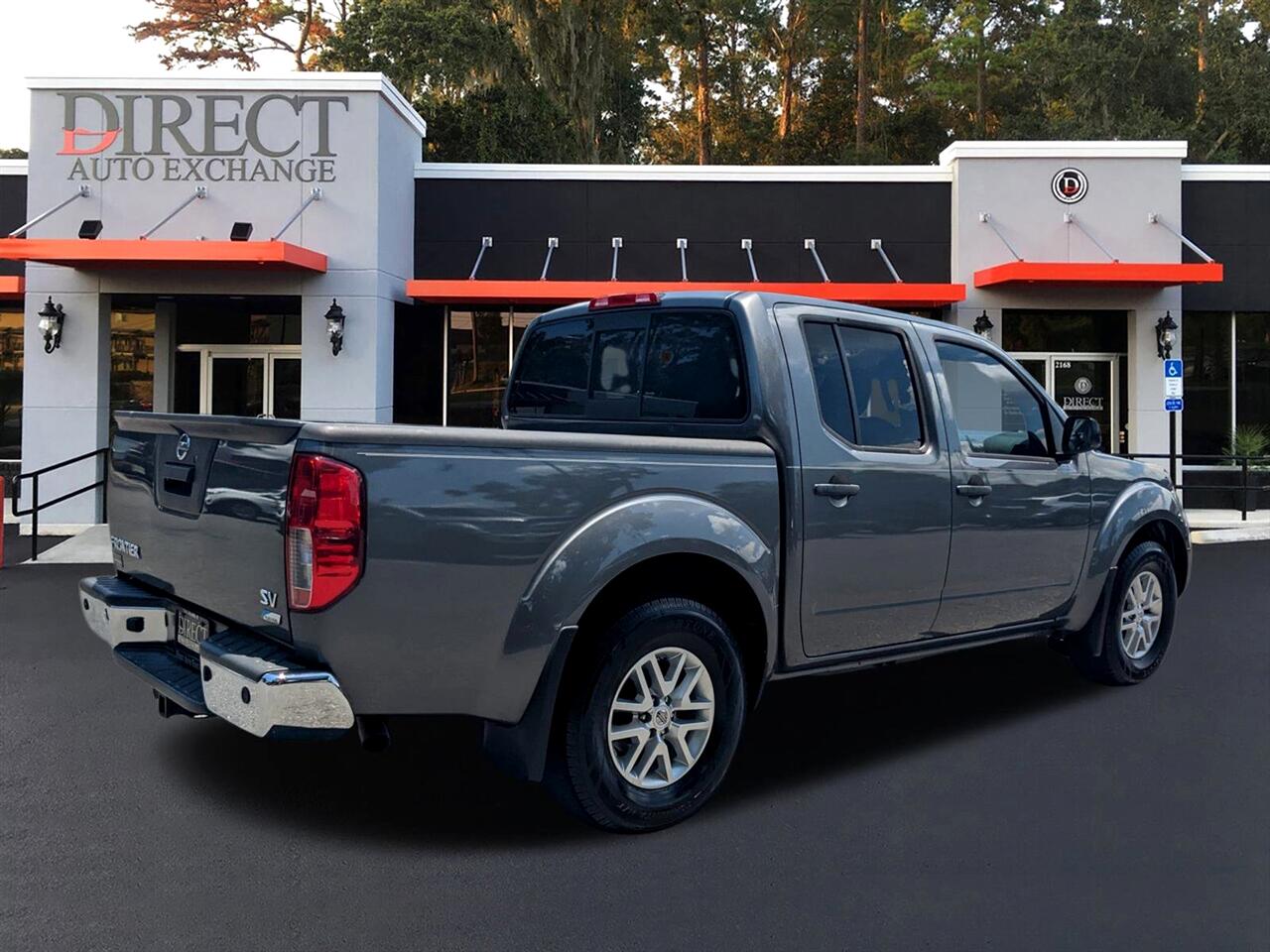 2019 Nissan Frontier S Crew Cab photo 4