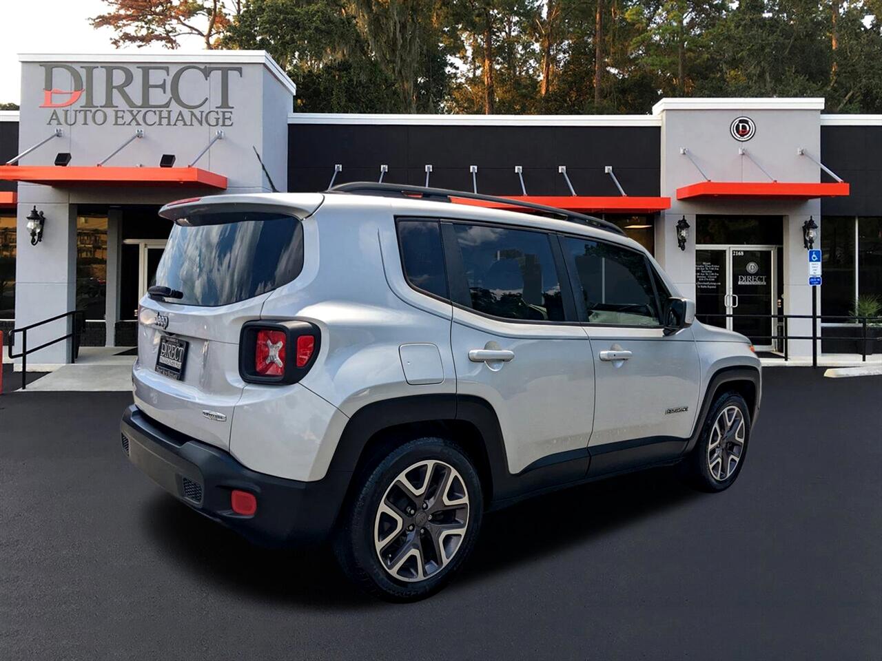 2017 Jeep Renegade Latitude North Edition photo 4