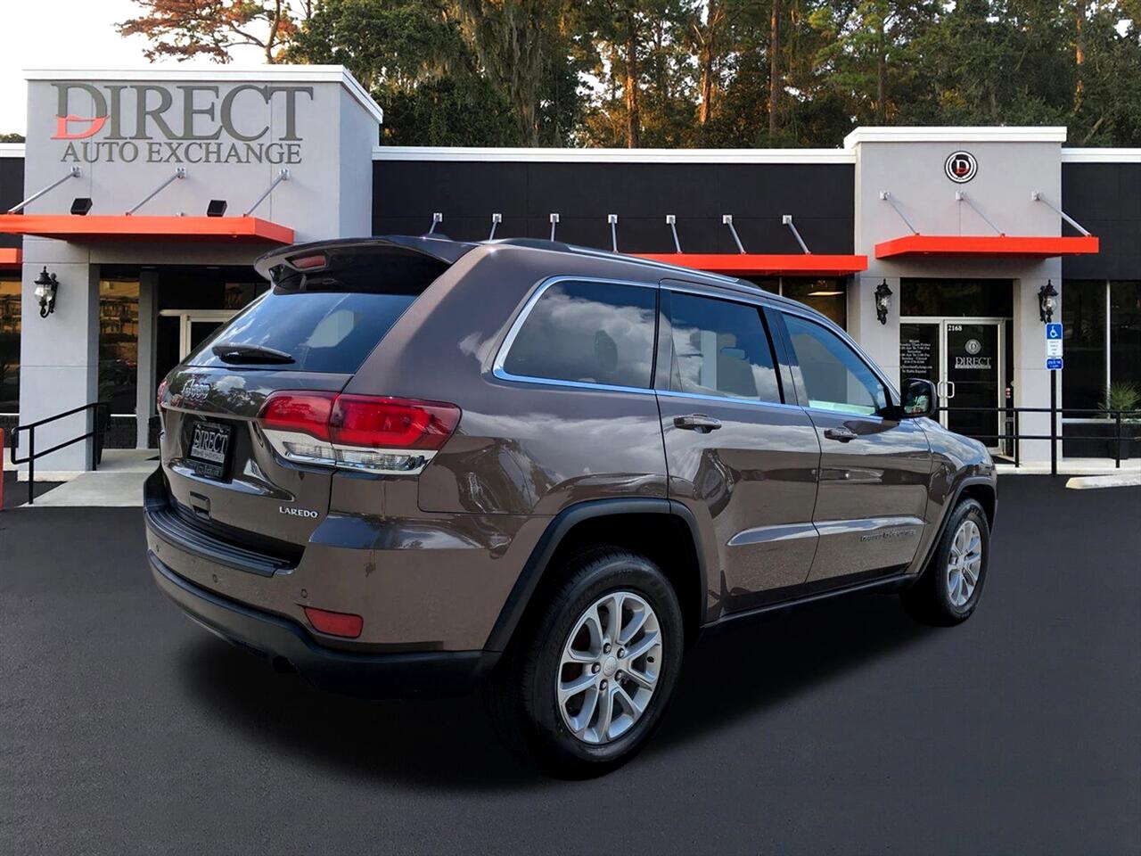 2021 Jeep Grand Cherokee Laredo E photo 4