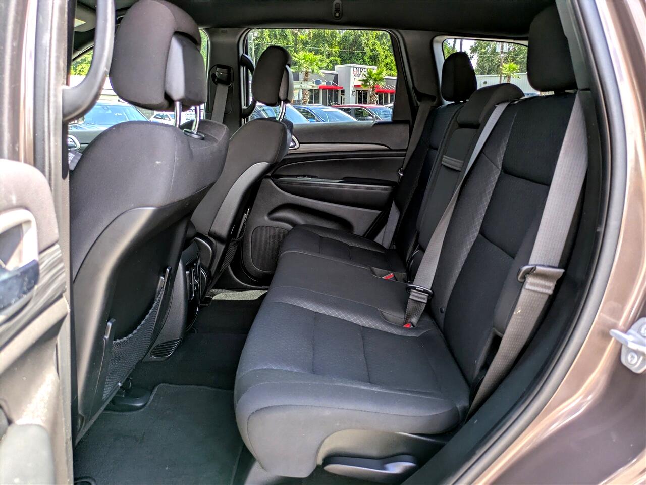 2021 Jeep Grand Cherokee Laredo E photo 13