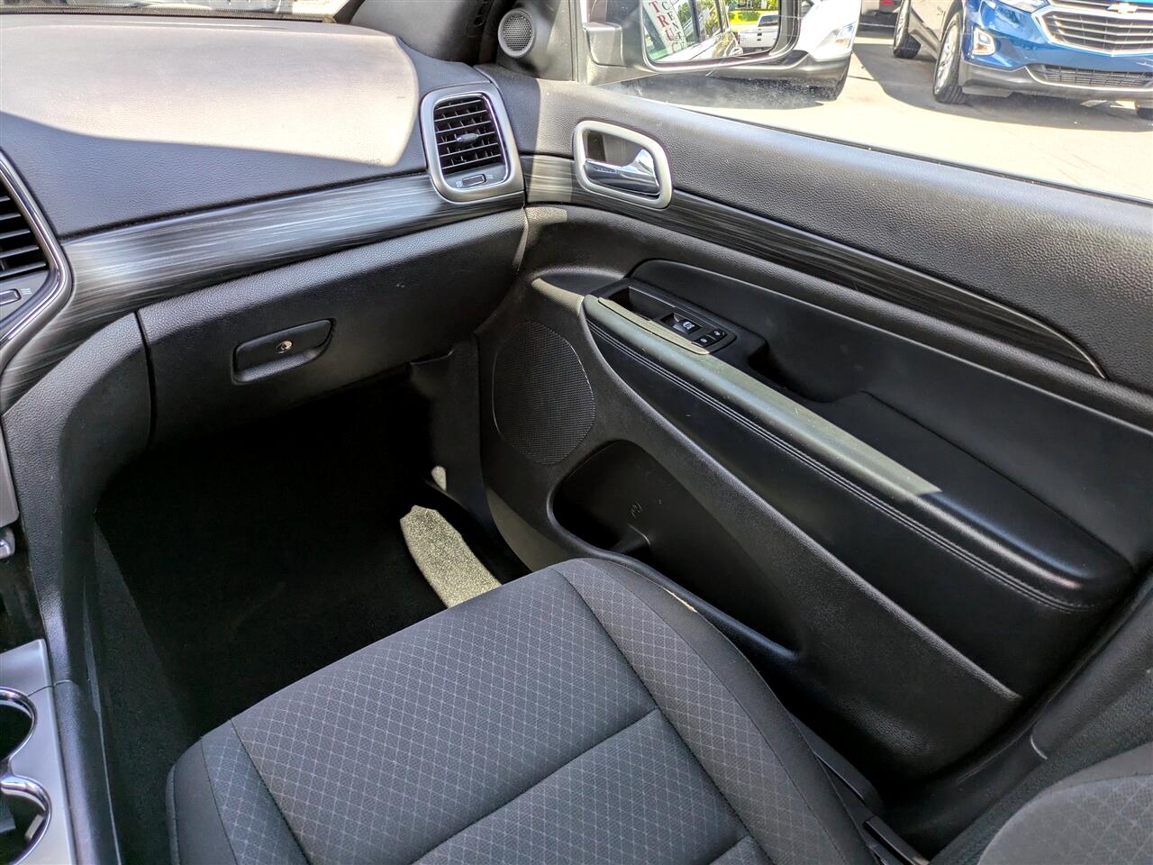 2021 Jeep Grand Cherokee Laredo E photo 16