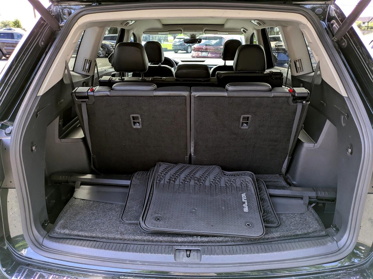 2021 Volkswagen Atlas V6 SEL Premium R-Line photo 12