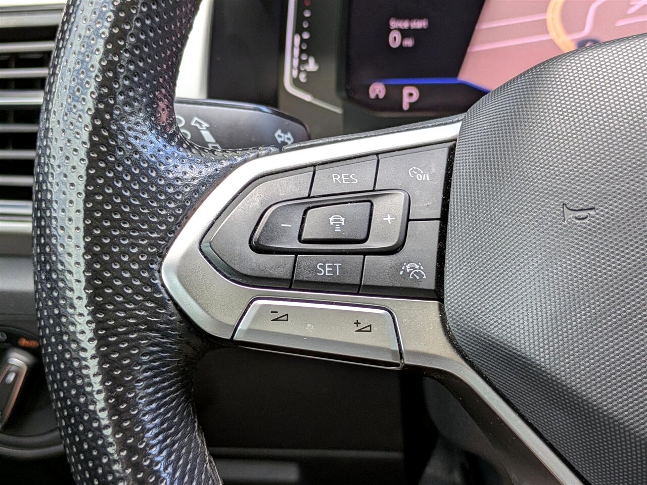 2021 Volkswagen Atlas V6 SEL Premium R-Line photo 25