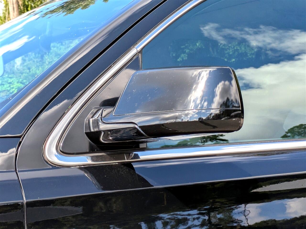 2018 Chevrolet Tahoe LT photo 10