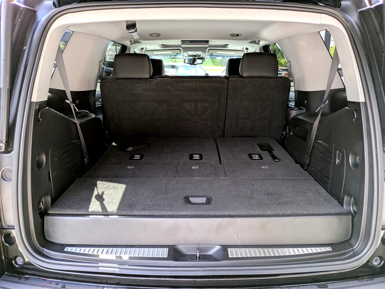 2018 Chevrolet Tahoe LT photo 11