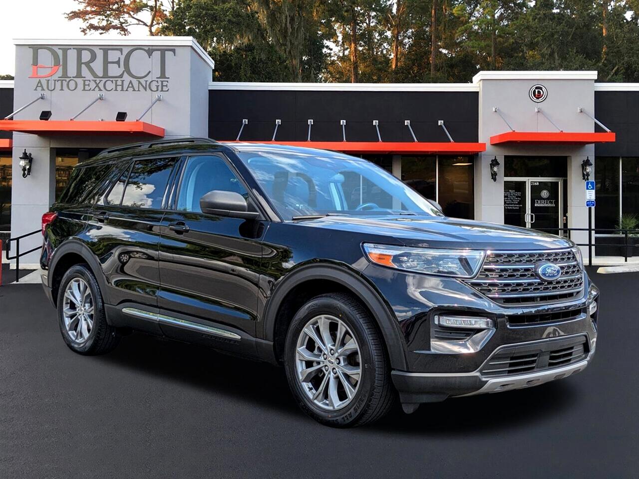 2022 Ford Explorer XLT photo 2