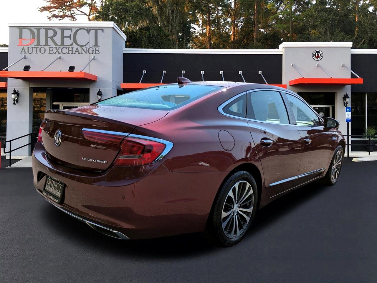 2017 Buick LaCrosse Premium photo 3