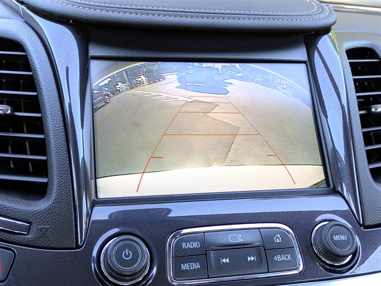 2018 Chevrolet Impala 1LT photo 18