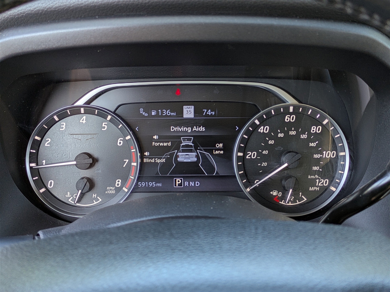 2021 Nissan Titan SV Crew Cab photo 24