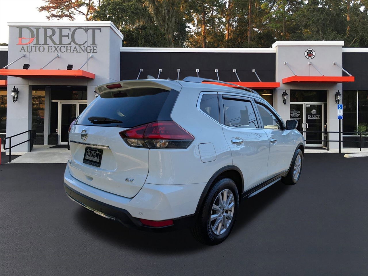 2020 Nissan Rogue SV photo 2