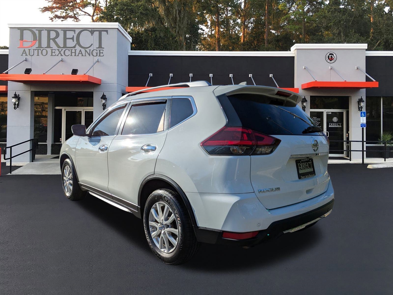 2020 Nissan Rogue SV photo 4