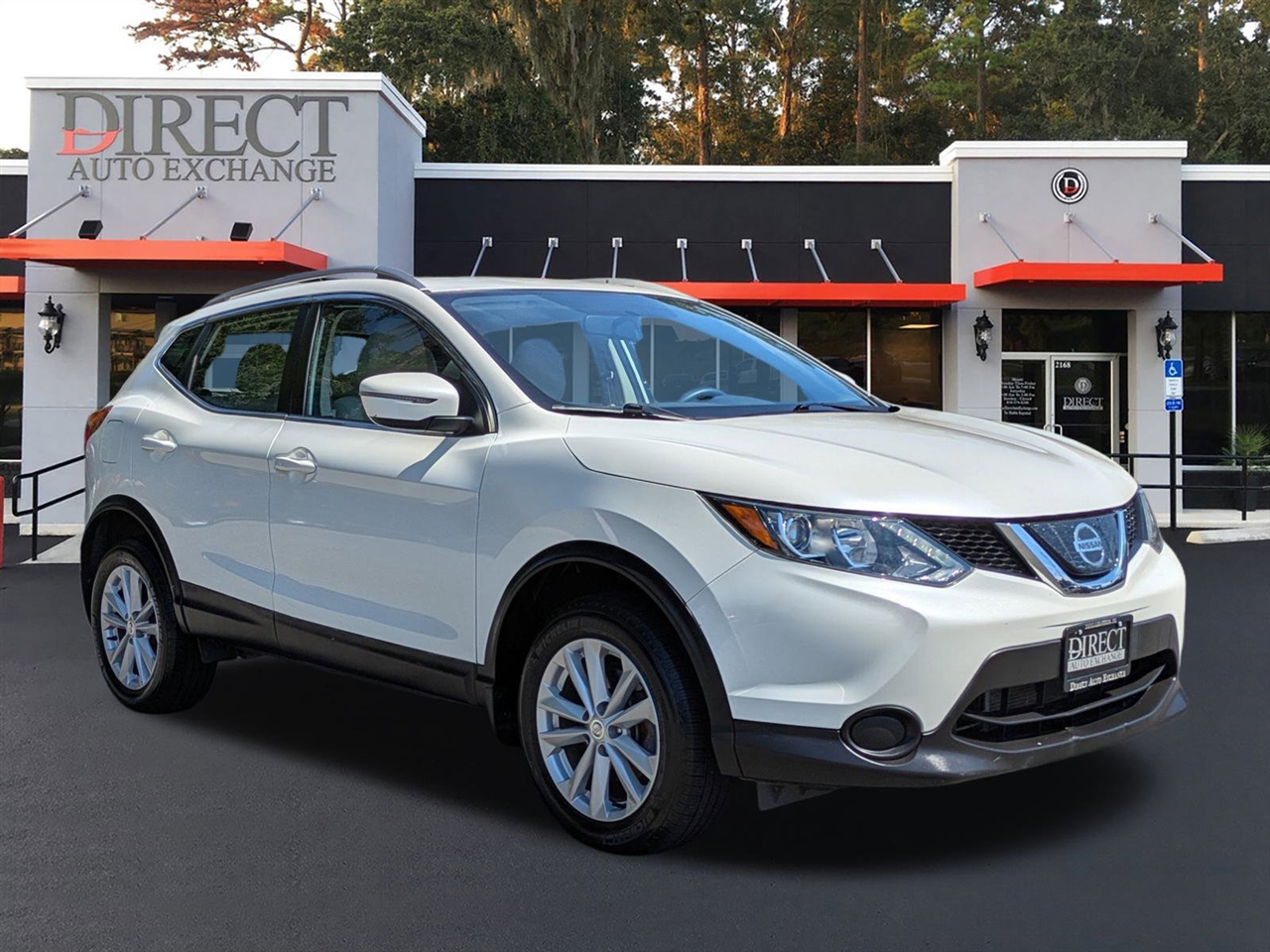 2018 Nissan Rogue Sport SV photo 2