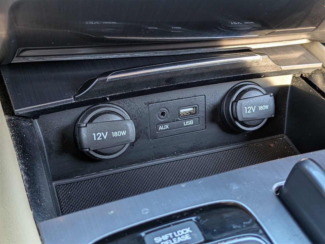 2015 Hyundai Genesis 3.8 photo 20