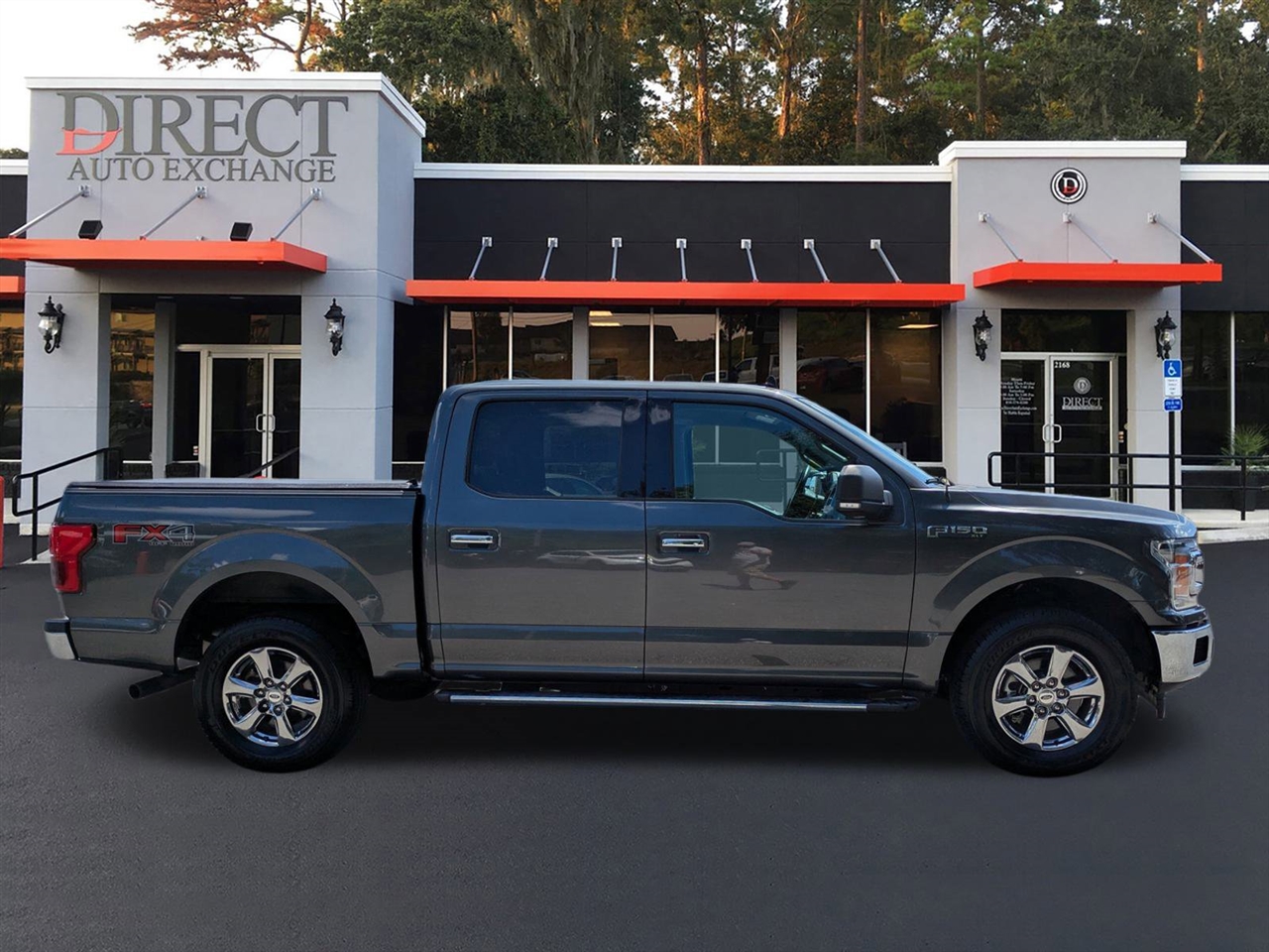 2020 Ford F-150 XLT photo 3