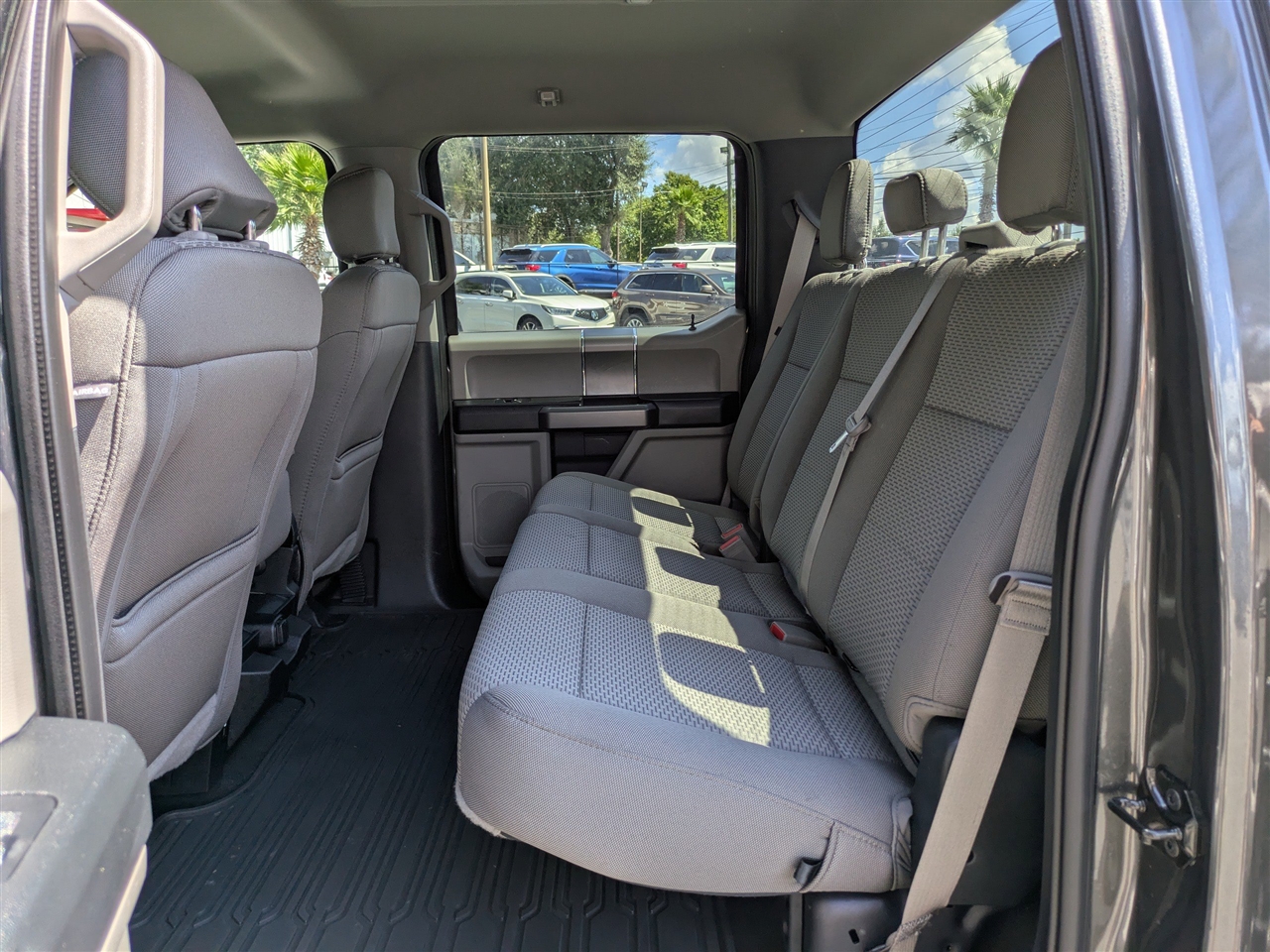 2020 Ford F-150 XLT photo 13