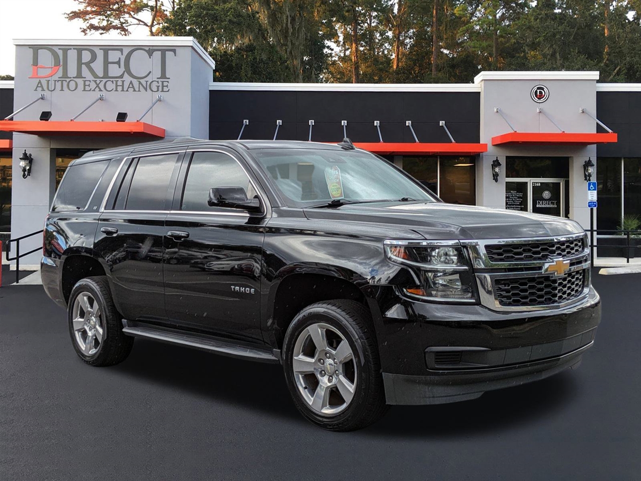 2019 Chevrolet Tahoe LT photo 2