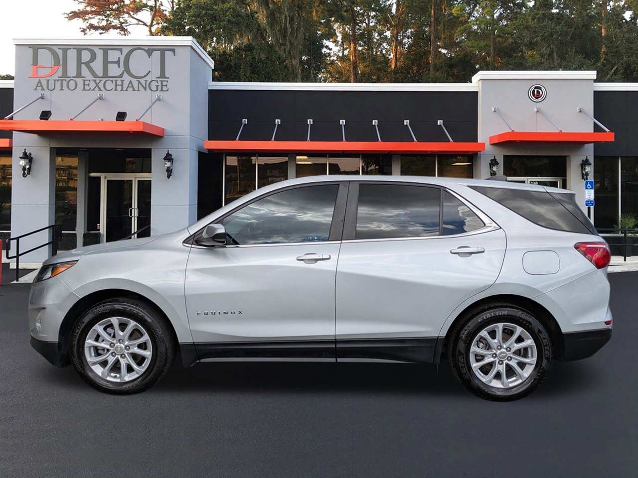 2021 Chevrolet Equinox LT photo 4