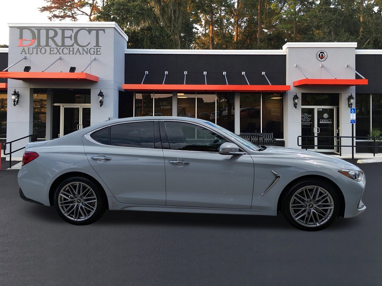 2020 Genesis G70 2.0T photo 3