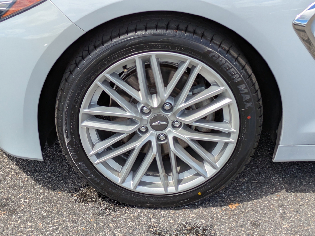 2020 Genesis G70 2.0T photo 10