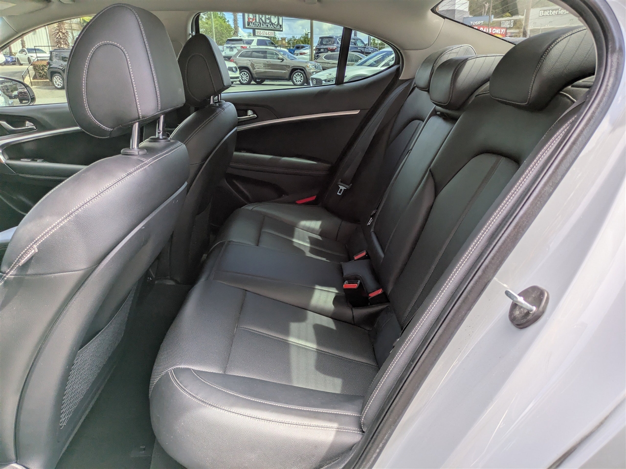 2020 Genesis G70 2.0T photo 12