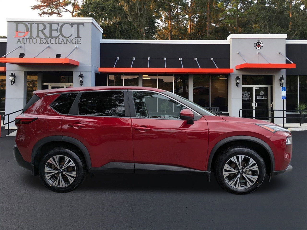 2023 Nissan Rogue SV photo 3