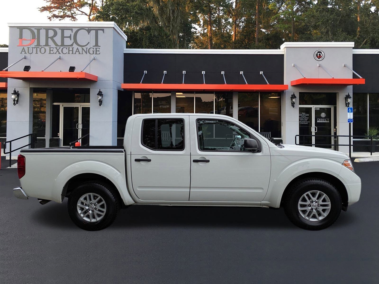 Nissan Frontier S Crew Cab 6MT 2WD 2019