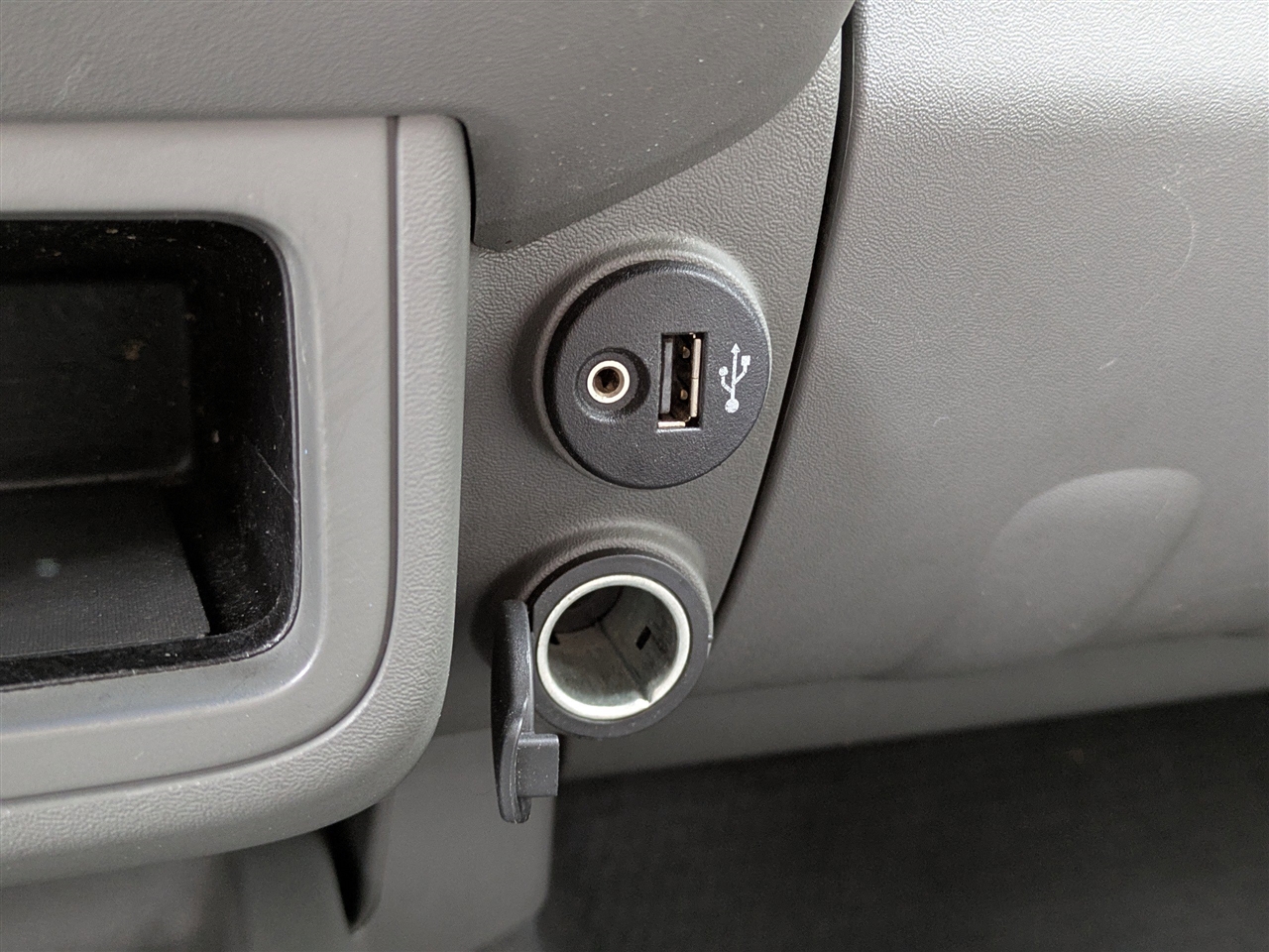 Nissan Frontier S Crew Cab 6MT 2WD 2019