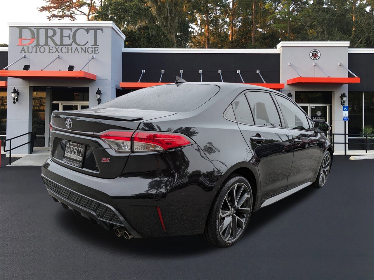 2021 Toyota Corolla SE photo 3