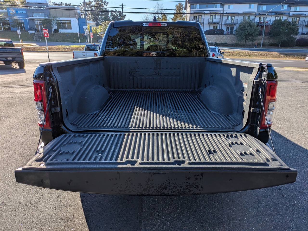 RAM 1500 Big Horn Quad Cab 2WD 2021