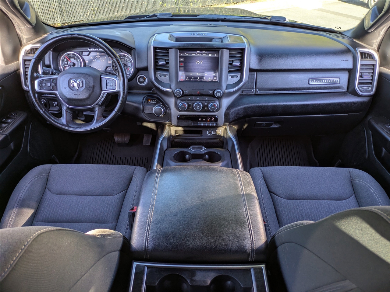 RAM 1500 Big Horn Quad Cab 2WD 2021