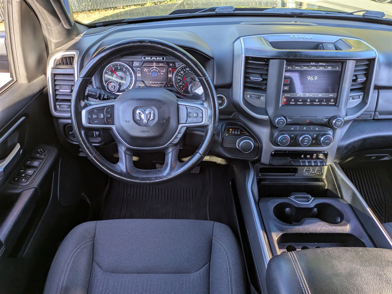 RAM 1500 Big Horn Quad Cab 2WD 2021