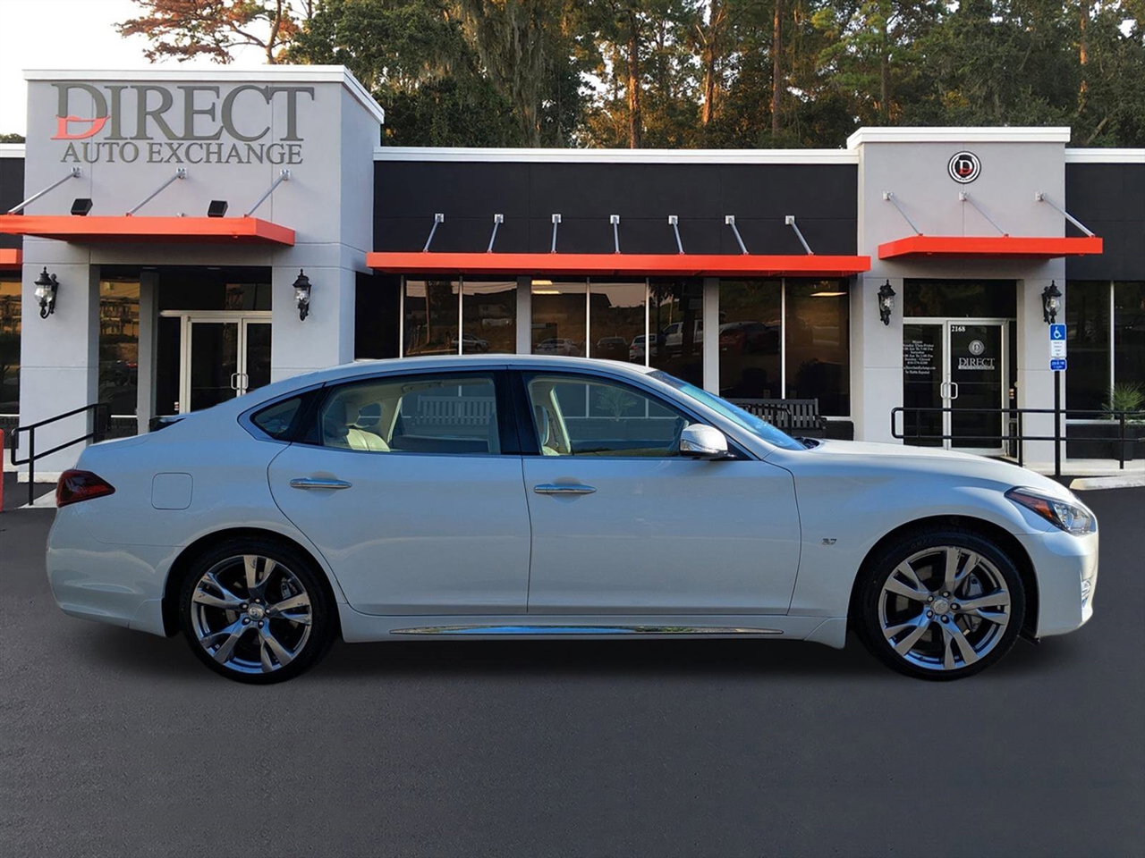 2018 Infiniti Q70 3.7 photo 3