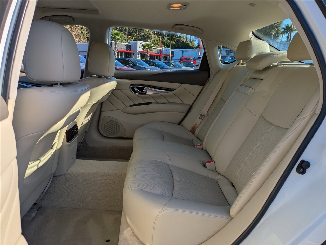 Infiniti Q70 L 3.7 2018