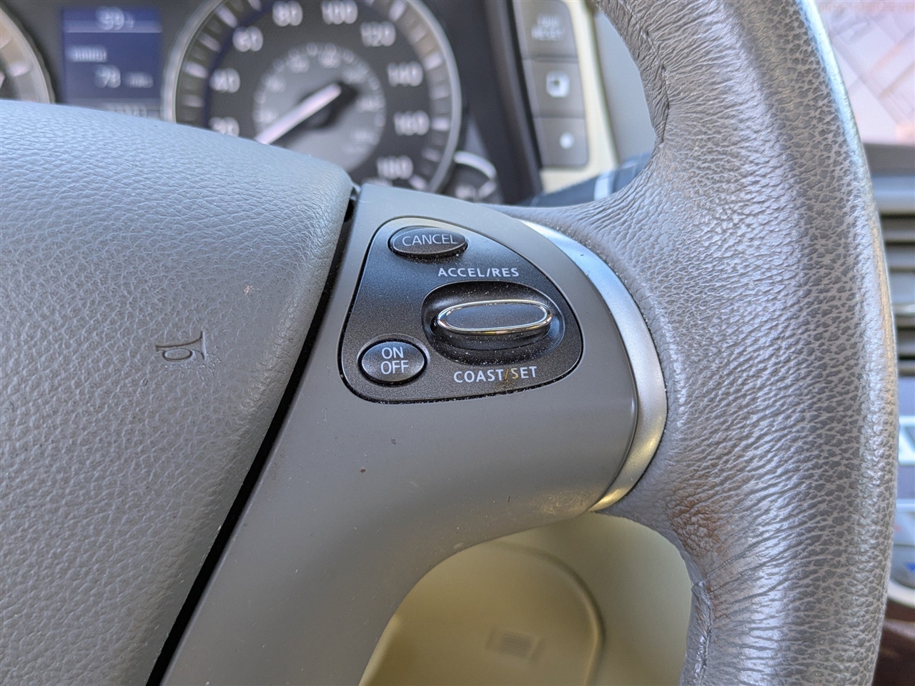 Infiniti Q70 L 3.7 2018