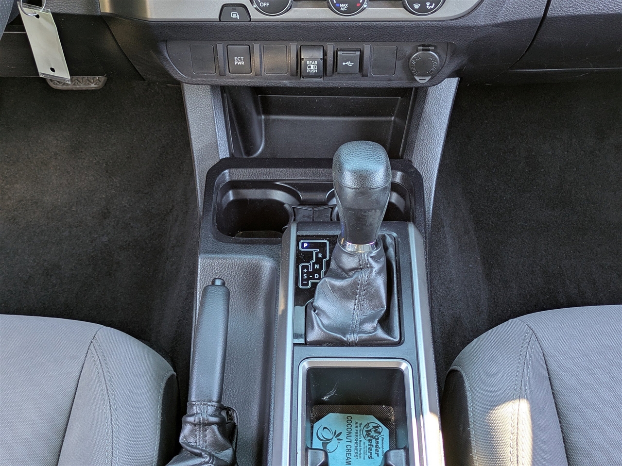 Toyota Tacoma SR5 Double Cab Long Bed V6 6AT 2WD 2020