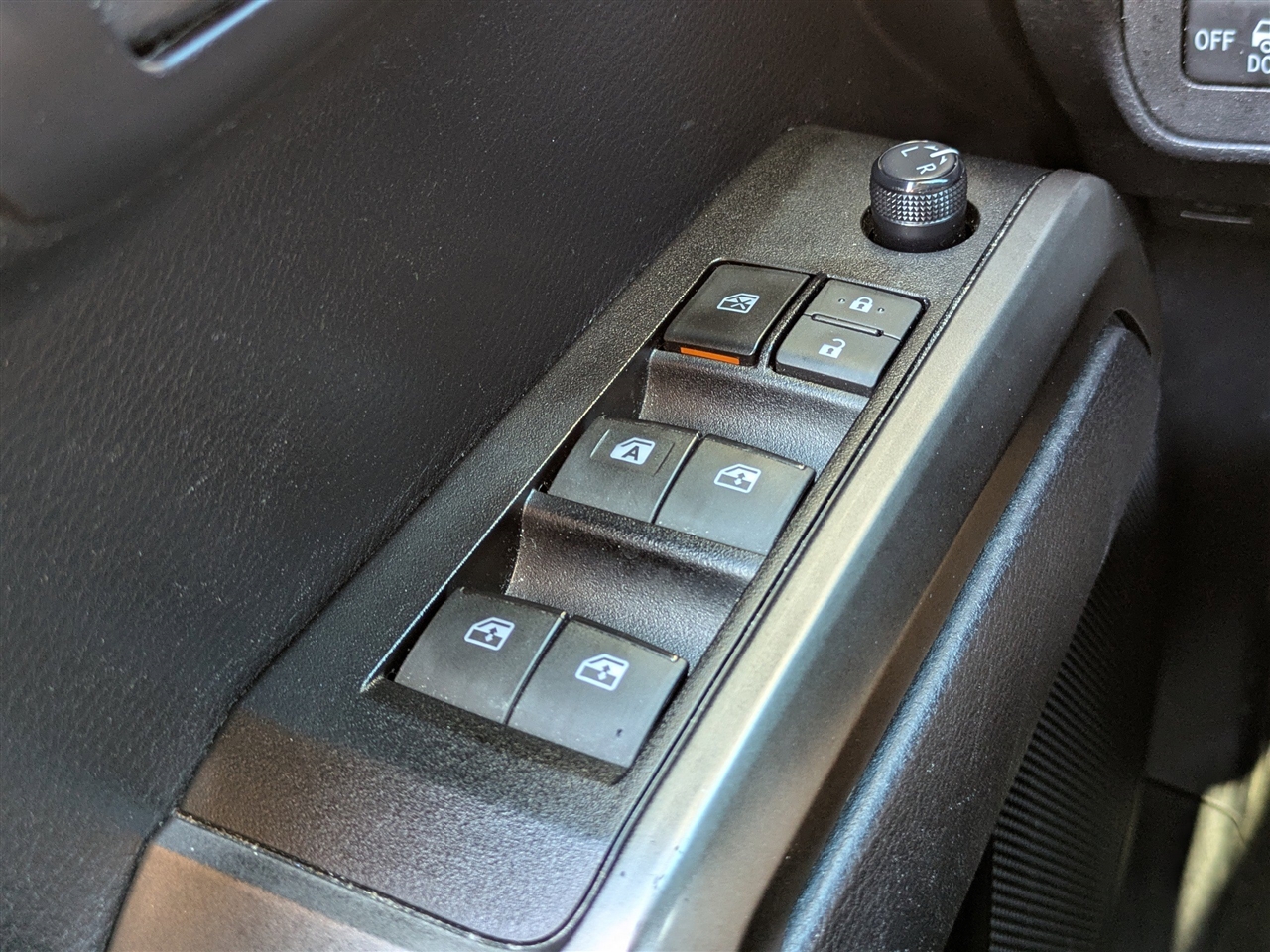 Toyota Tacoma SR5 Double Cab Long Bed V6 6AT 2WD 2020