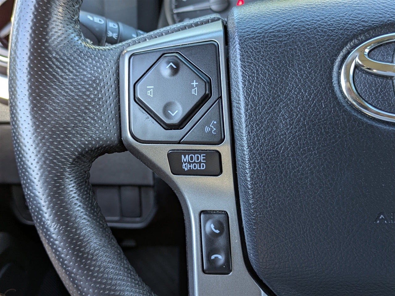 Toyota Tacoma SR5 Double Cab Long Bed V6 6AT 2WD 2020