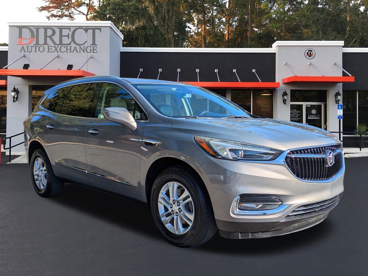 Buick Enclave Essence FWD 2018