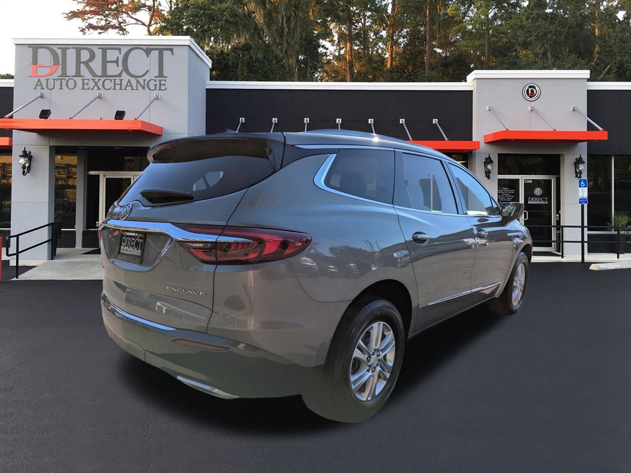 Buick Enclave Essence FWD 2018