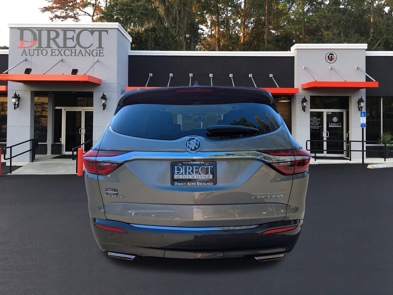 Buick Enclave Essence FWD 2018