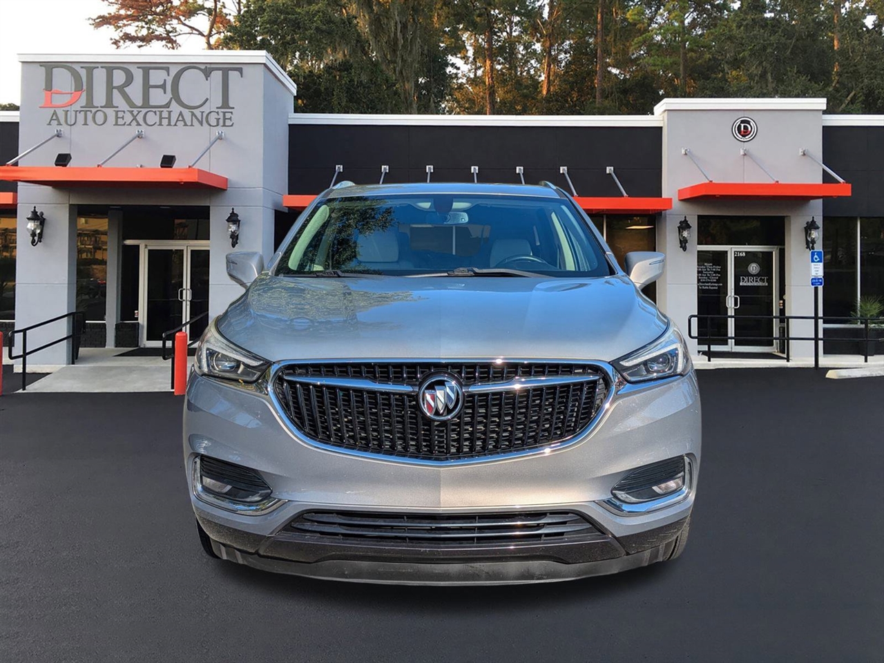 Buick Enclave Essence FWD 2018