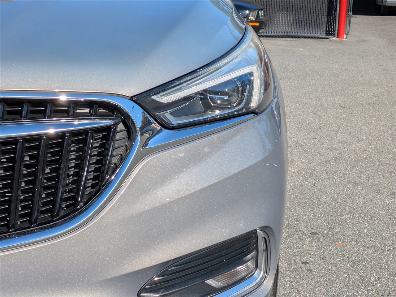 Buick Enclave Essence FWD 2018