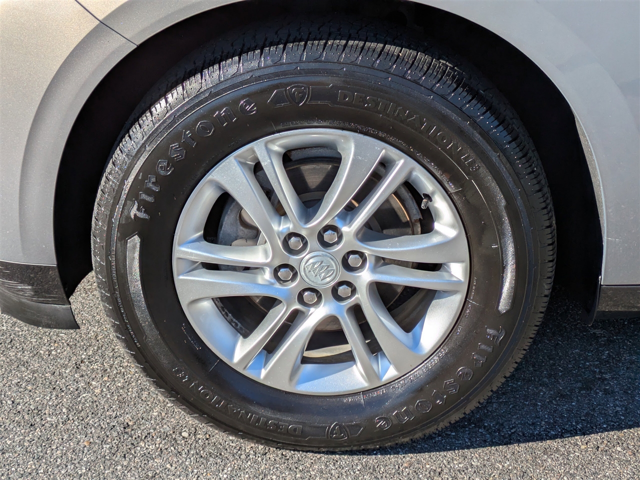 Buick Enclave Essence FWD 2018