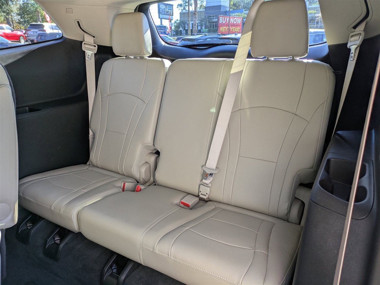 Buick Enclave Essence FWD 2018