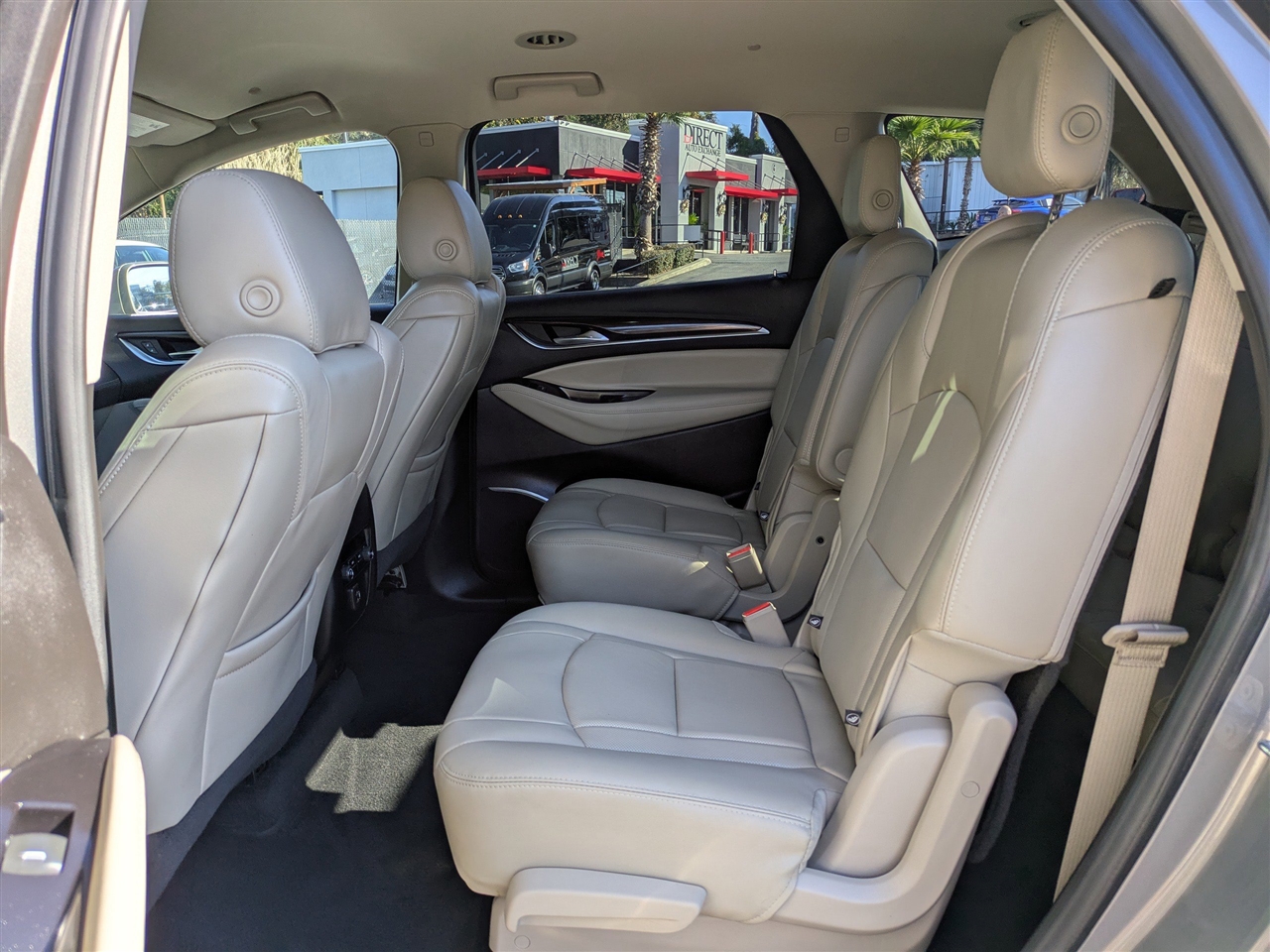 Buick Enclave Essence FWD 2018