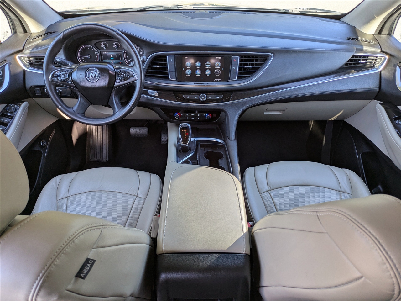 Buick Enclave Essence FWD 2018