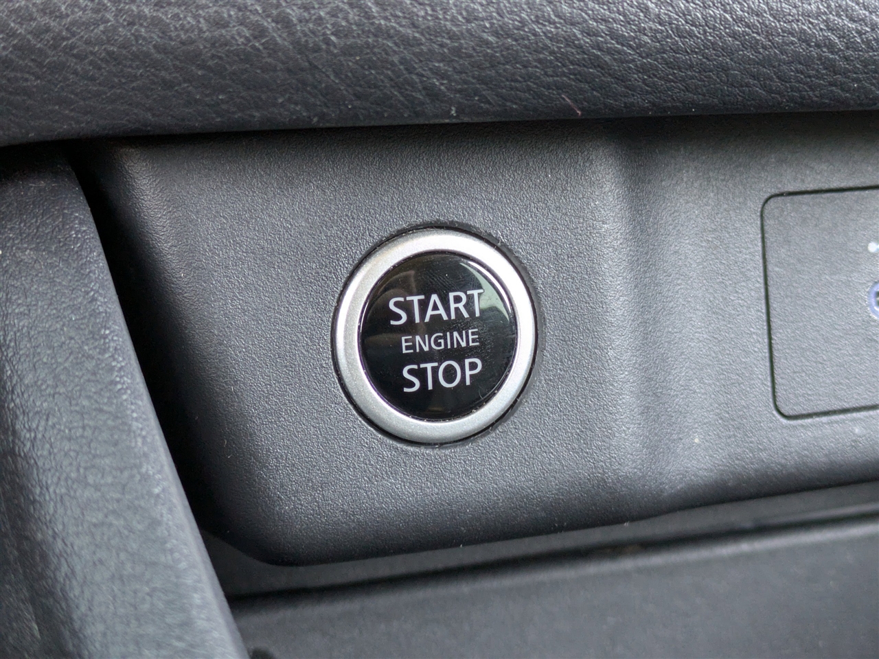 Nissan Rogue S AWD 2022